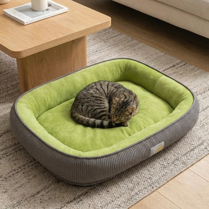 All-Season Comfort Pet Bed for Cats and Small to Medium Dogs